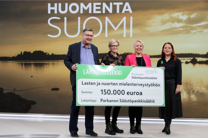 Mieli ry:n ja säätiön edustajat Huomenta Suomen lähetyksessä.